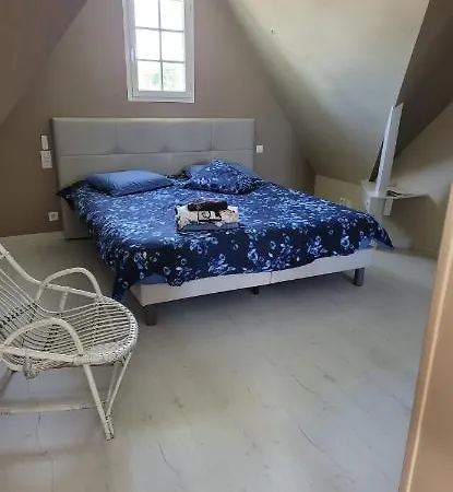 Chez Particulier 10mn Du Circuit Kwatera prywatna Changé