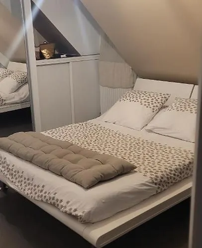 בית אירוח Chez Particulier 10mn Du Circuit Changé