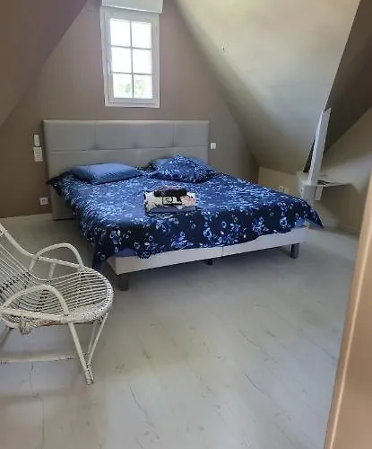 Chez Particulier 10mn Du Circuit בית אירוח Changé